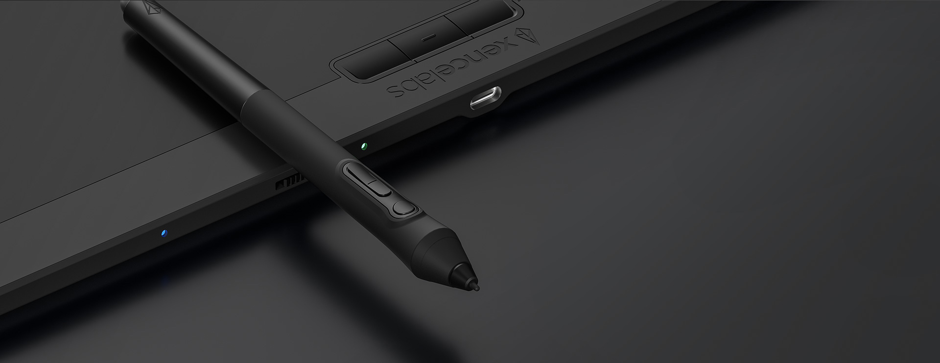 Detalle del lápiz y tableta profesional Xencelabs